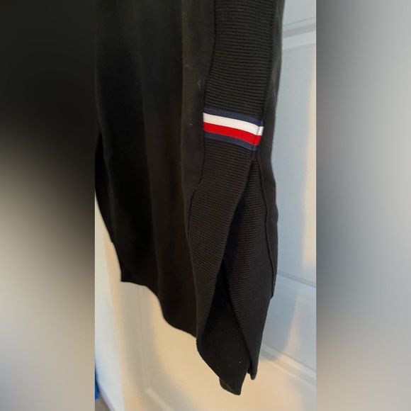 Tommy Hilfiger small long sleeve hooded top - Picture 3 of 8